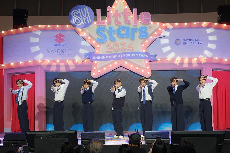 HORI7ON, an all-Filipino global pop group, including SM Little Stars 2016 Grand Winner Marcus Cabais (extreme left), who also served as one of the event's hosts, captivates the audience.